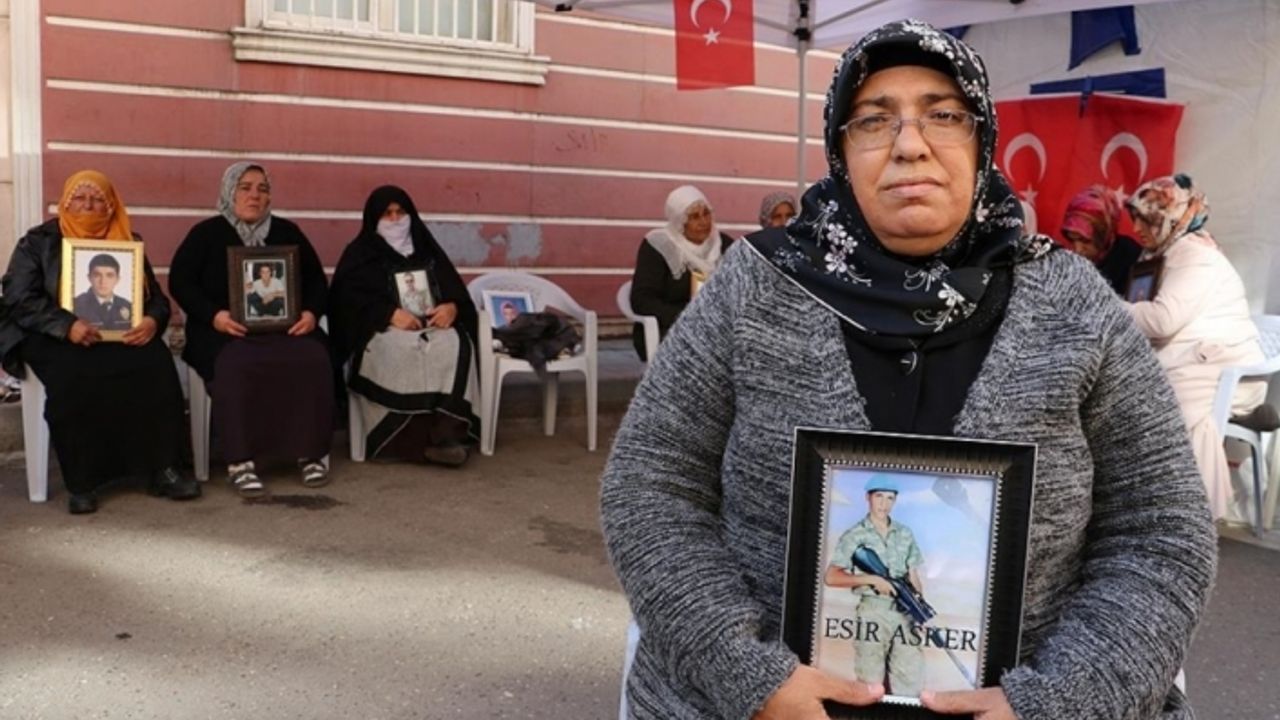 Diyarbakır anneleri 'PKK'nın Kürtlere yaptığı bu zulüm artık yeter'