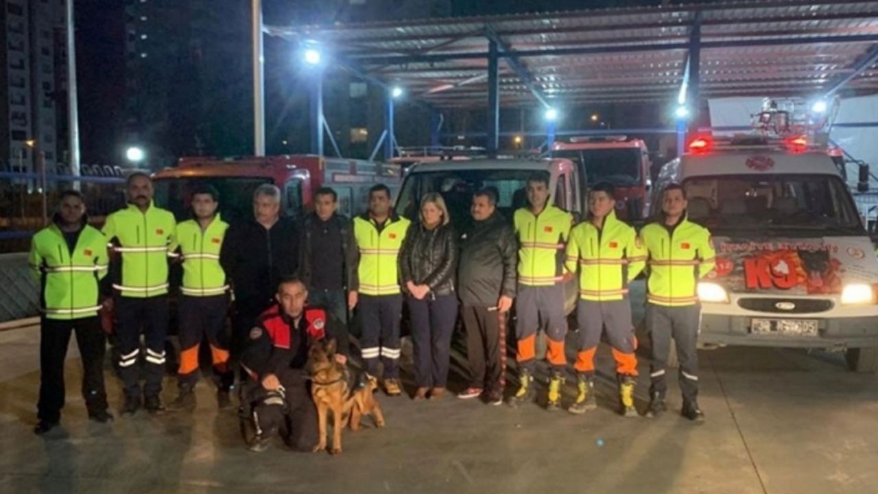 Deprem nedeniyle Elazığ ve Malatya'ya çevre illerden destek ekipler gönderildi