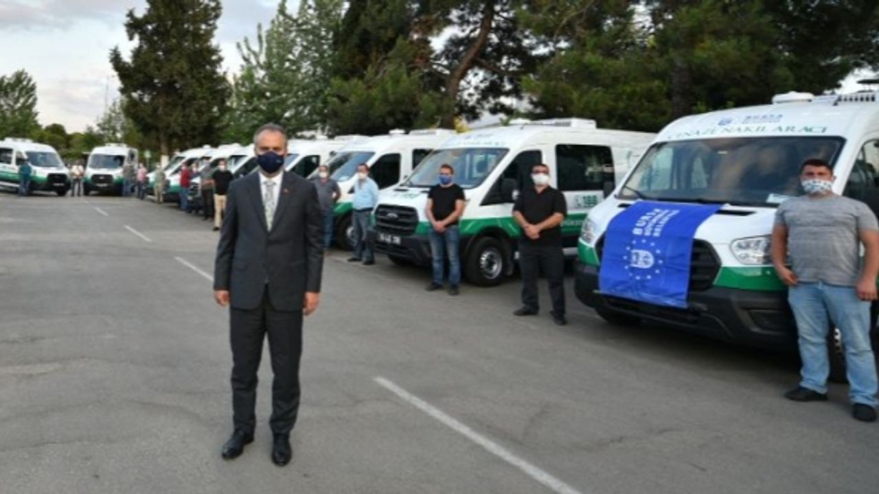 Bursa Büyükşehir Belediyesi, cenaze hizmetleri ile de vatandaşın acılarını hafifletiyor.