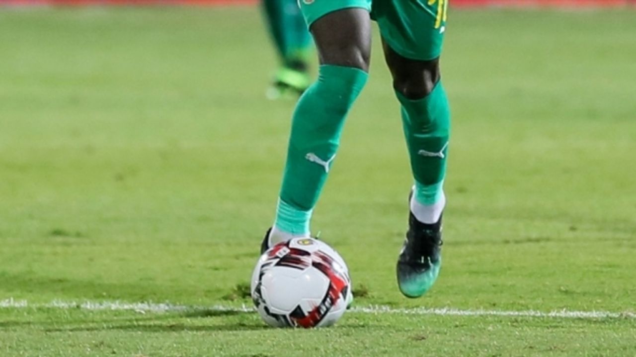 Senegal'de futbol liglerinde sezon şampiyonlar belirlenmeden sona erdi