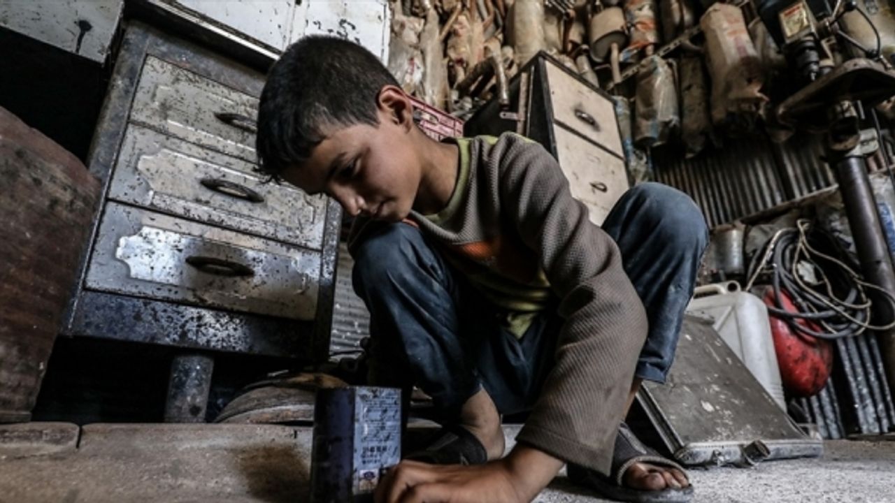 Çocuk işçiliğinin yasaklanmasına ilişkin acil eylem sözleşmesi üye ülkelerce onaylandı