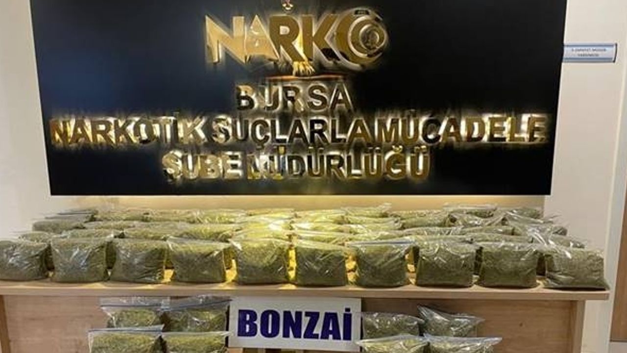 Bursa'da 32 kilo 200 gram sentetik kannabinoid ele geçirildi.