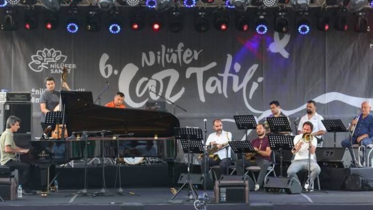 6.Nilüfer Caz Tatili’nde  Halil İbrahim Işık Band sahne aldı.