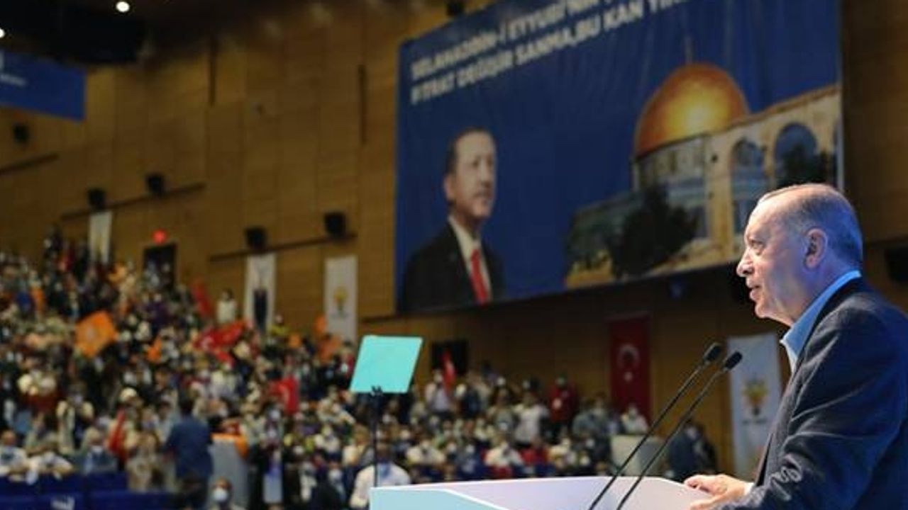 Cumhurbaşkanı Erdoğan: ''zalimler karşısında hiçbir zaman başımızı eğmedik.''