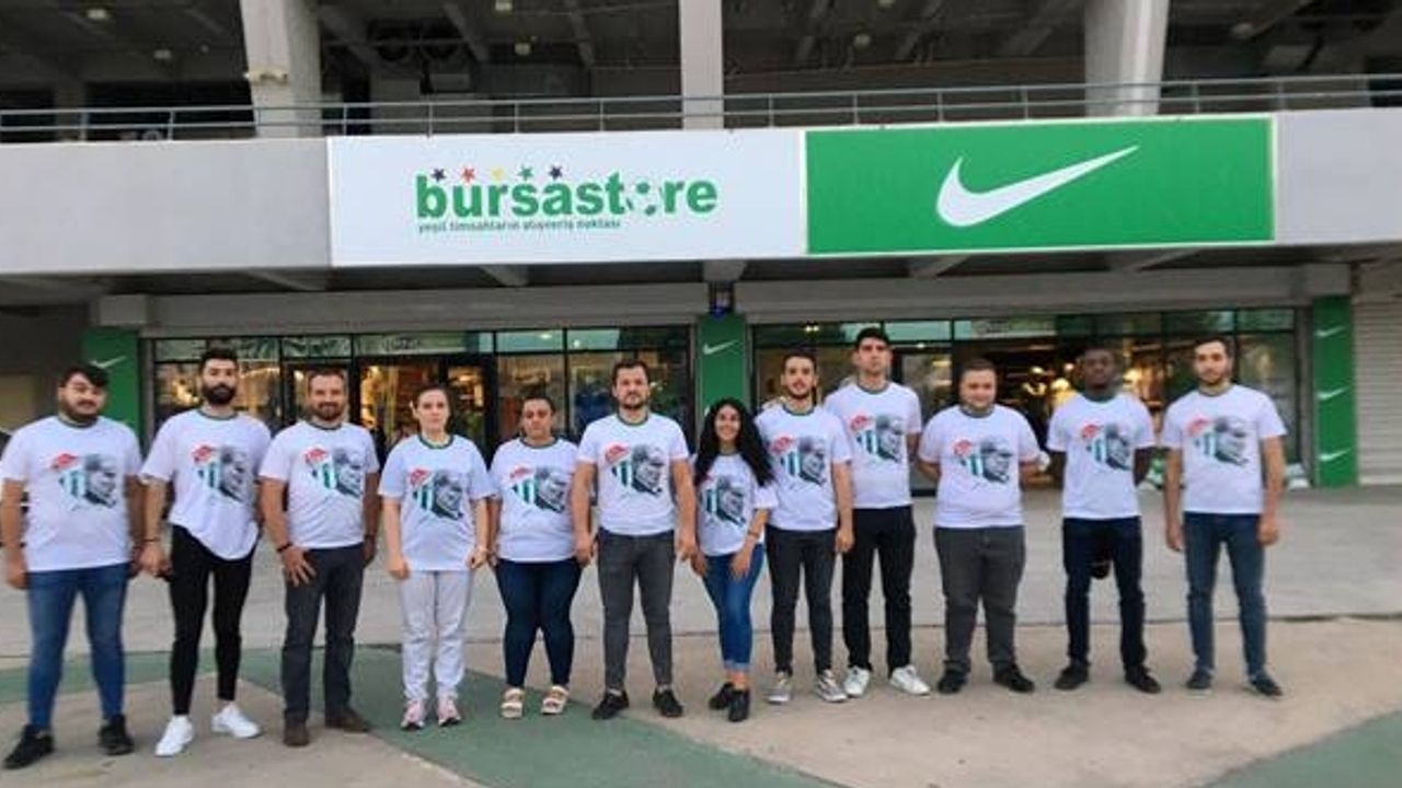 İYİ Parti Osmangazi Gençlik Kolları Üyelerinden Bursaspor’a destek