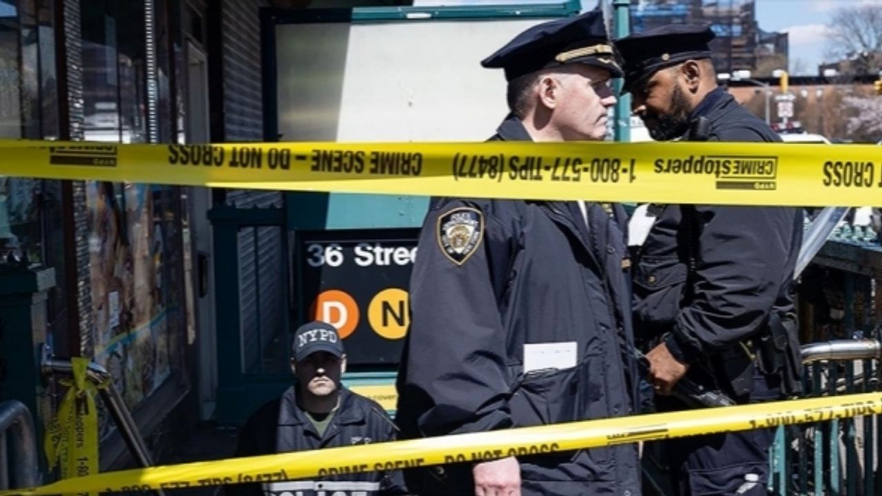 Metro saldırısıyla bağlantılı aranan şüphelinin kimliği açıklandı
