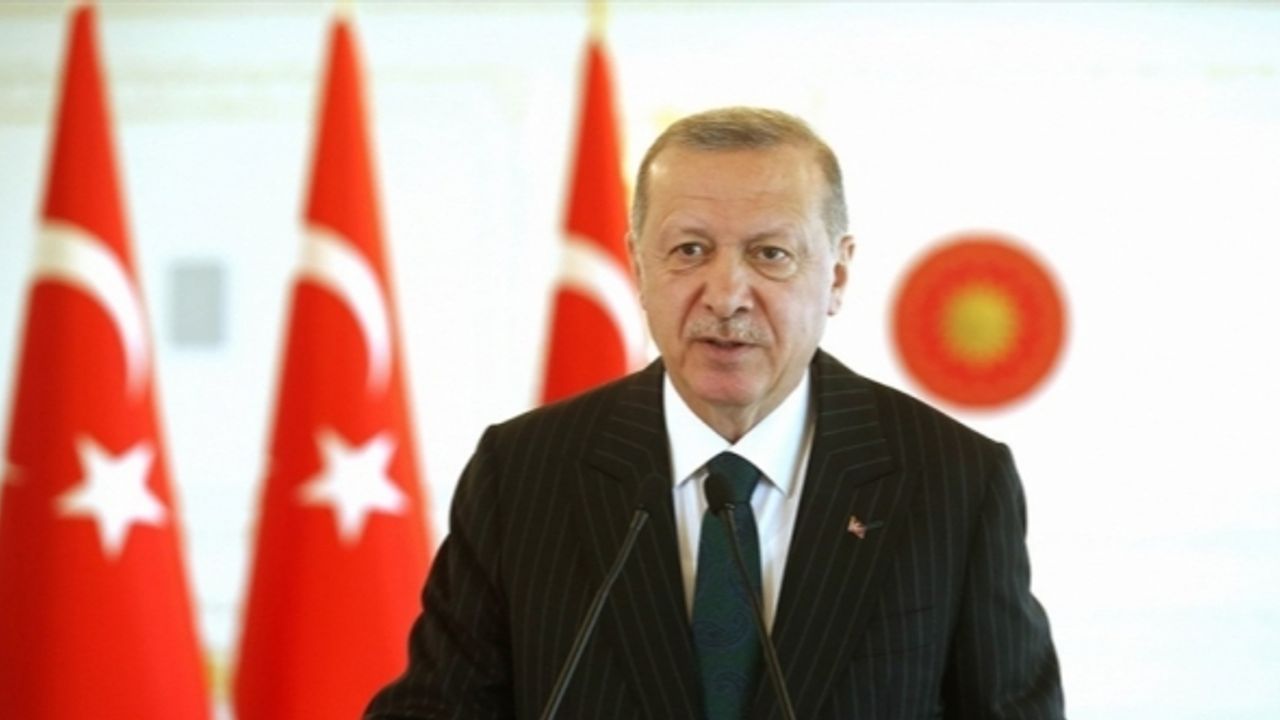 Erdoğan: ''Bayramın barışa, huzura ve esenliğe vesile olmasını diliyorum''