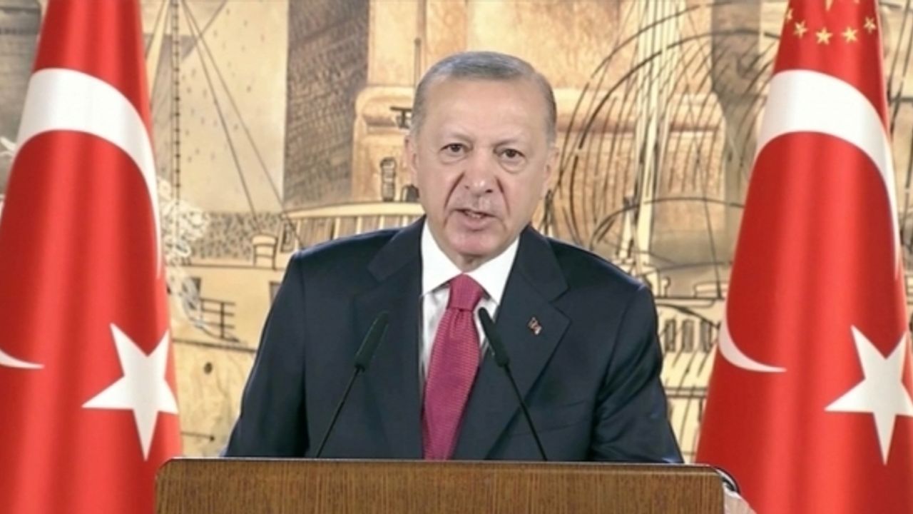 Erdoğan: "Kimse vatanını, evini, düzenini sebepsiz yere terk etmez"
