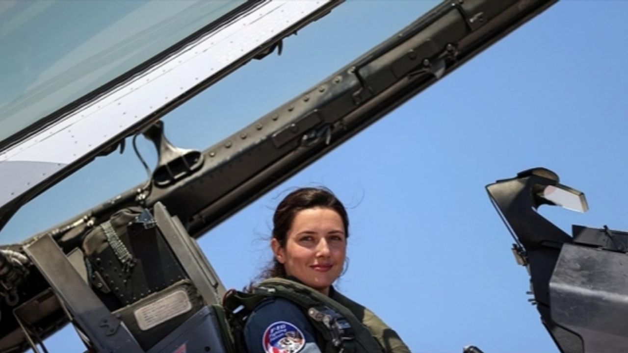 F-16'lar, kadın pilotların kumandasında vatanı koruyor