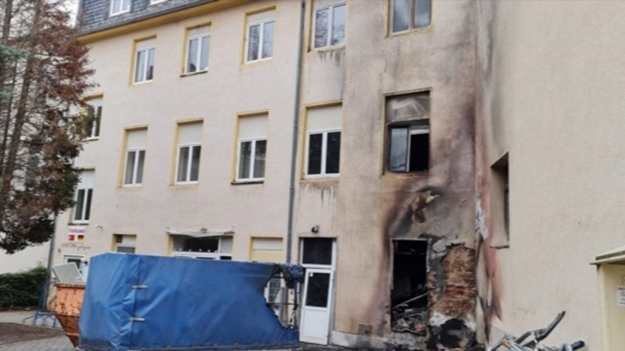 Almanya'daki cami saldırıları mercek altında