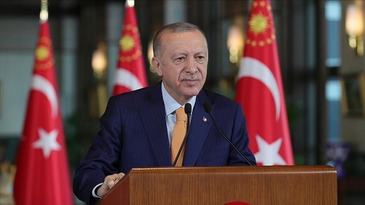 Erdoğan: 15 Temmuz ruhunu yaşatacak, Türkiye aşkına durmadan çalışmaya devam edeceğiz
