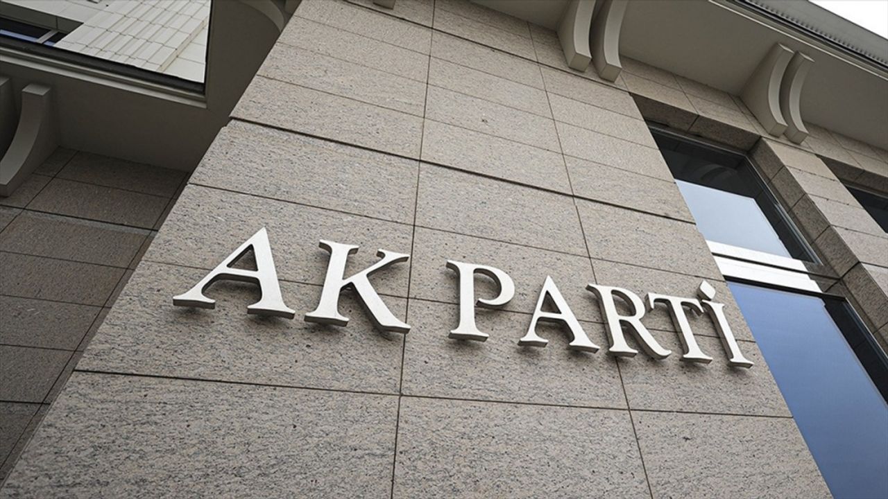 AK Parti siyaset tarihinde 21 yıl önce yerini aldı.