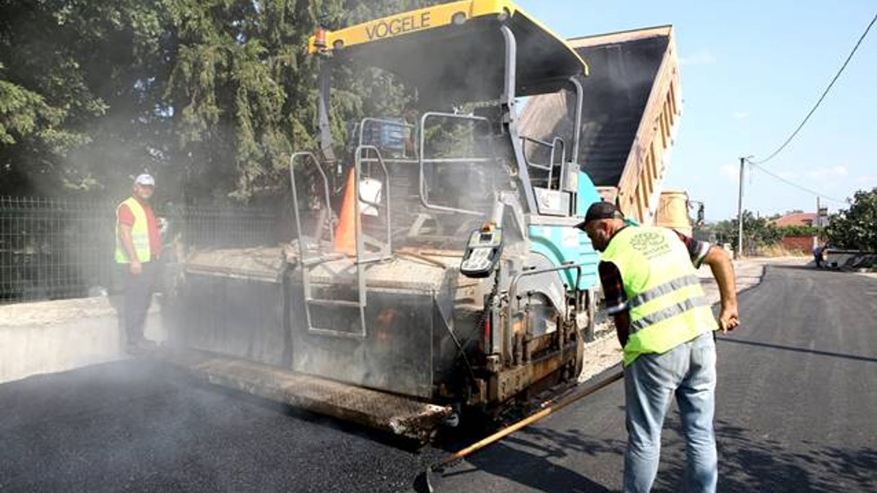 Nilüfer Belediyesi, yol-asfalt çalışmalarına hız verdi. 