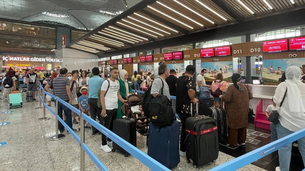 İstanbul'daki havalimanlarında yolcu sayısı kaç oldu ?