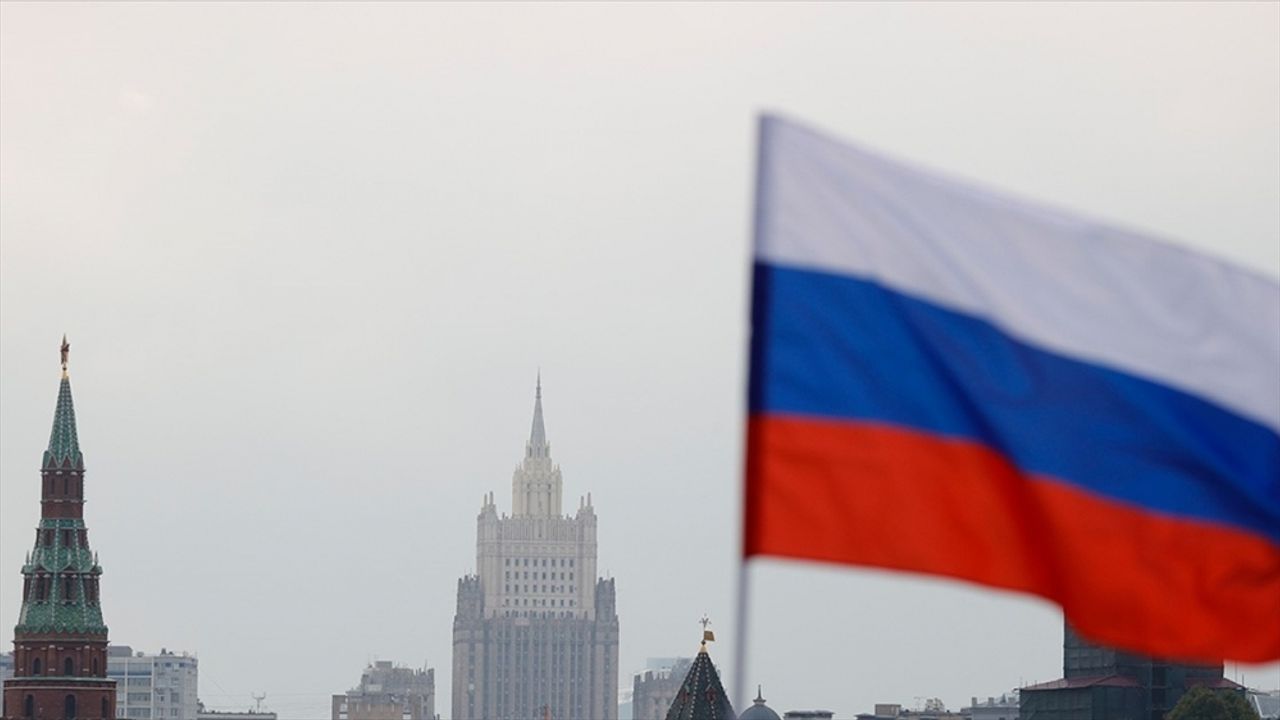 Rusya, dost olmayan ülkelerden 74 şirketle askeri-teknik iş birliğini sonlandırdı
