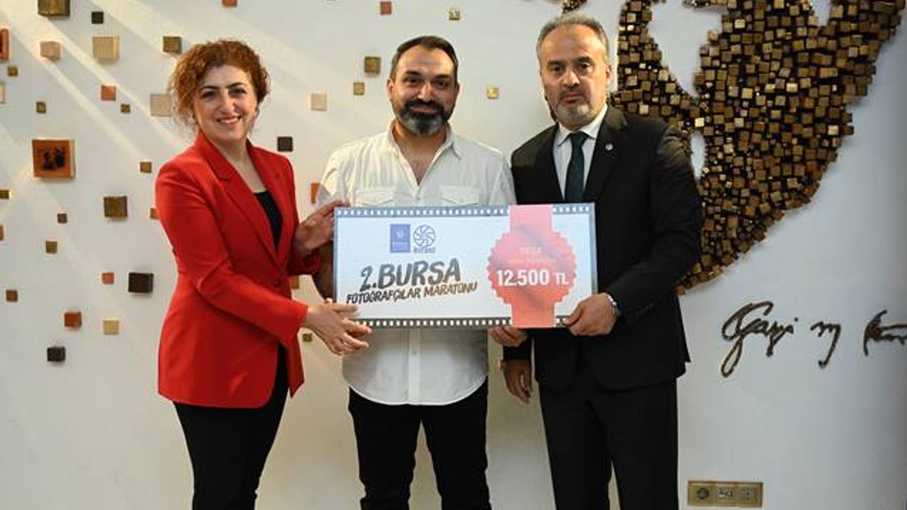 Bursa Fotoğrafçıları ödüllendirildi.