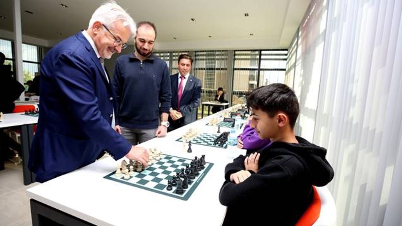 Yıldırım Satranç Turnuvası düzenlendi. 