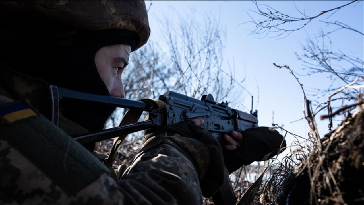 Bulgaristan Ukrayna’ya yollayacağı silah yardım paketini onayladı