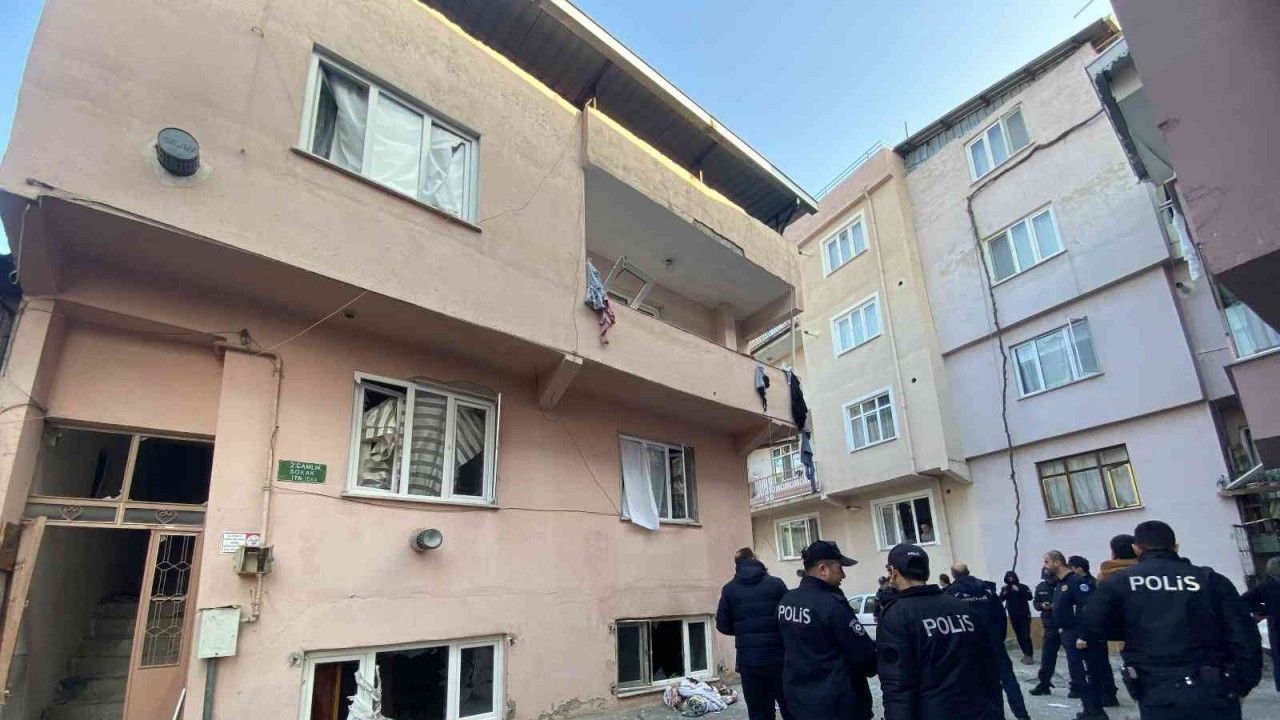 Bursa’da patlama sonucu sokak savaş alanına döndü