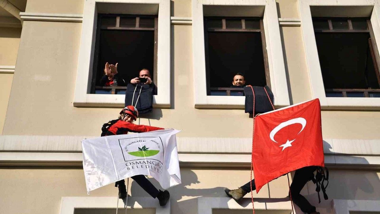 Osmangazi’den nefes kesen deprem tatbikatı