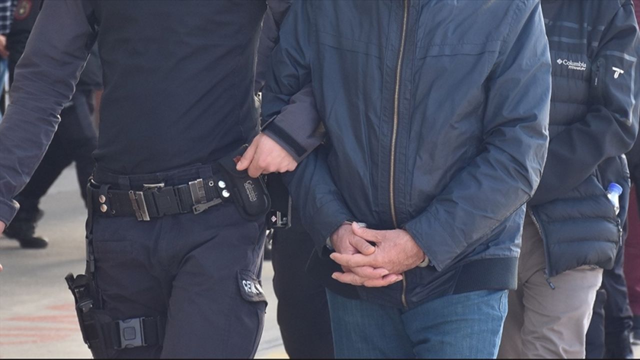 FETÖ'nün mahrem yapılanması soruşturmasında 22 gözaltı kararı