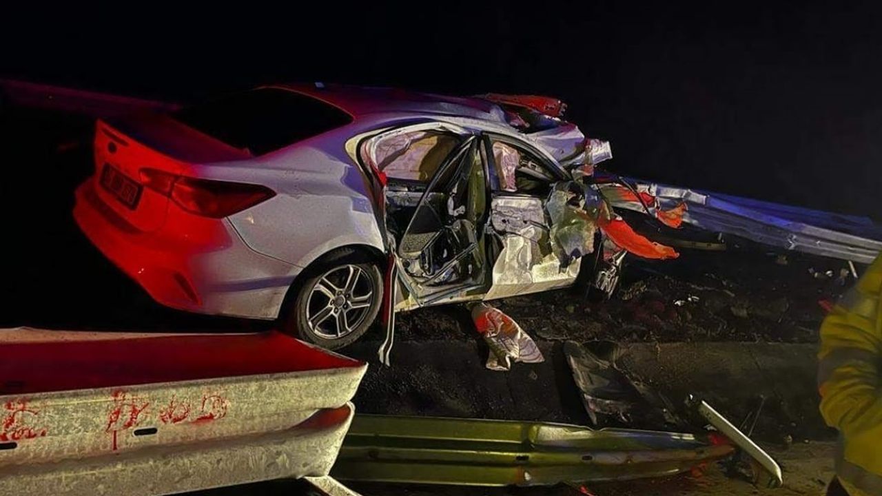 Karacabey ilçesi yakınlarında Otoyolda kaza: 1 ölü, 1 yaralı