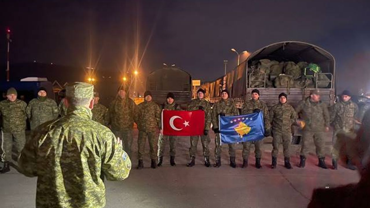 Dünyadan Türkiye'ye deprem için destekler geldi.