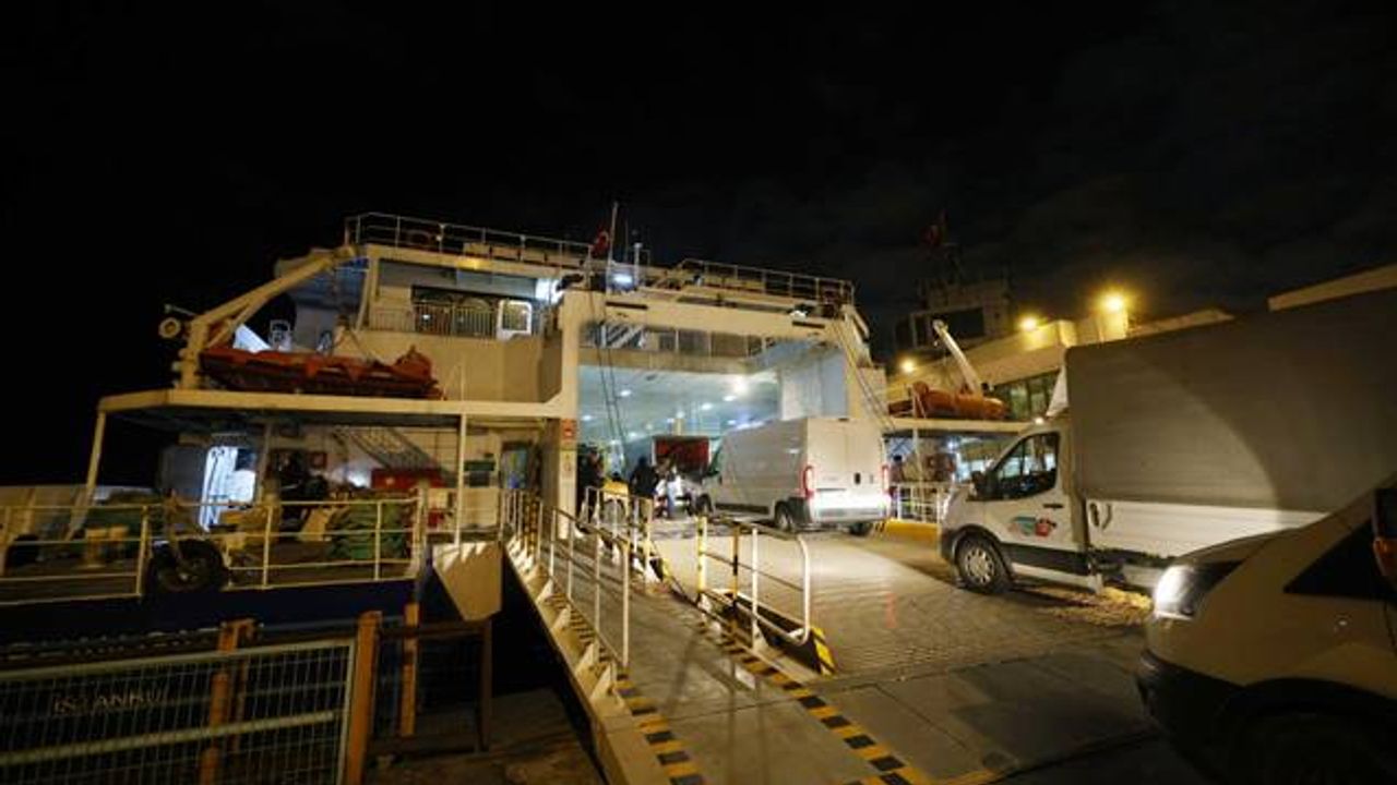 İBB: "Orhangazi" ve "Osmangazi" feribotları yardım için yola çıktı
