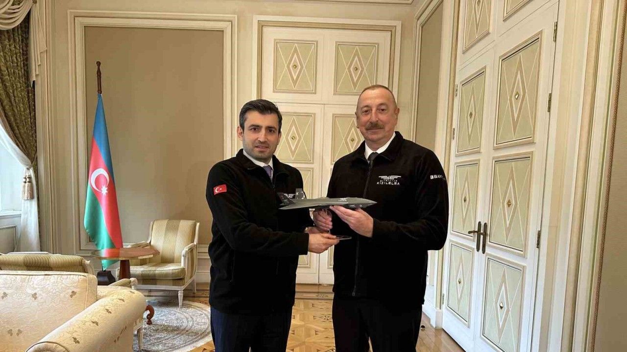 Selçuk Bayraktar Azerbaycan Cumhurbaşkanı İlham Aliyev’i ziyaret etti