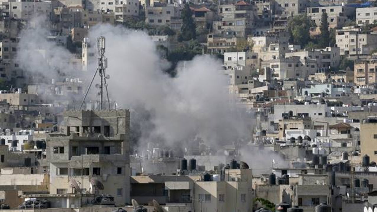 İsrail Batı Şeria'yı vurdu