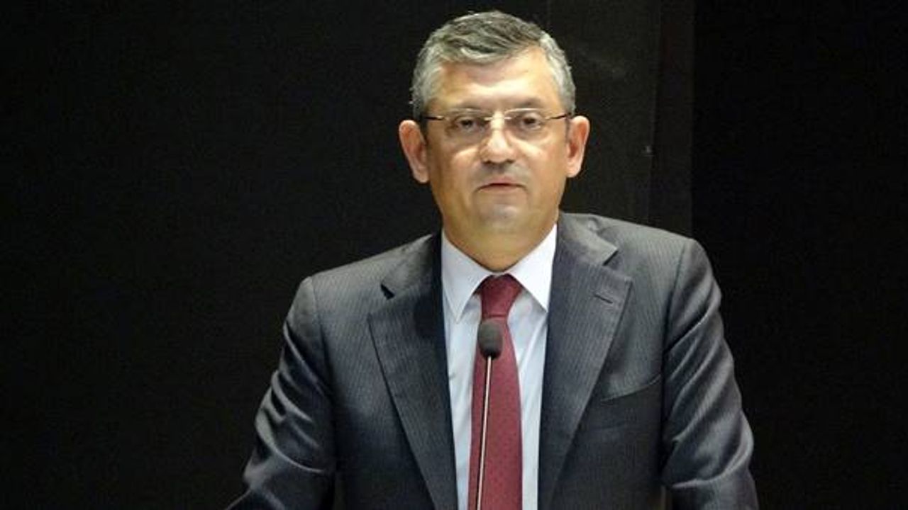 Özgür Özel, CHP Genel Başkanlığına aday olacağını açıkladı.