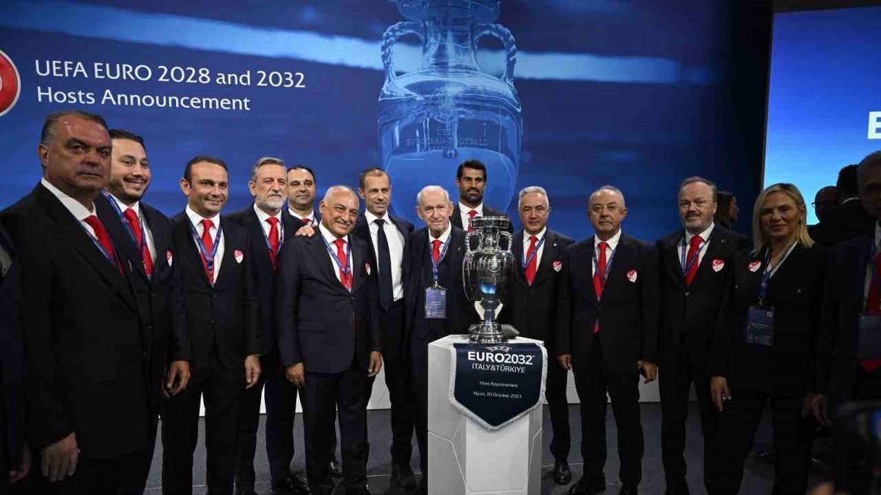 TFF Başkanı Büyükekşi: "100. yılımızı Avrupa şampiyonası ile taçlandırdık"