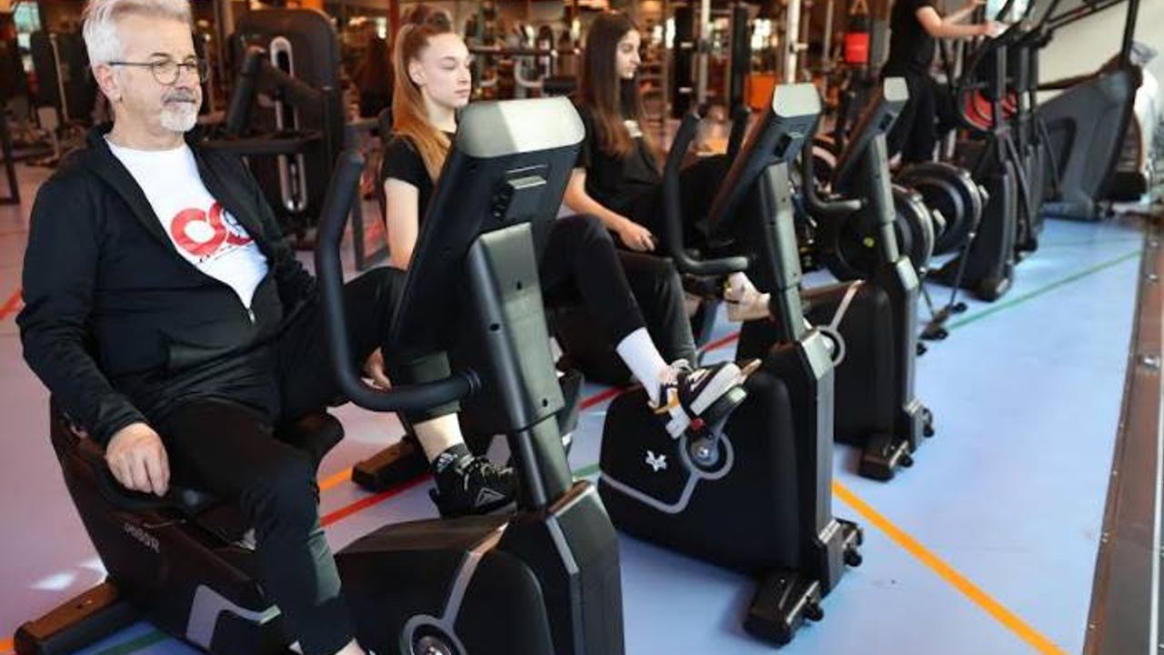 Nilüfer'de Modern Fitness Salonu Hizmete Açıldı!
