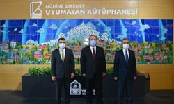 Bursa Valisi Canbolat’ı Mümine Şeremet Uyumayan Kütüphanesi ağırladı.