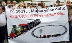Başkan Türkoğlu, “Bursa’ya üvey evlat muamelesi yapan AKP iktidarını kınıyoruz” dedi.