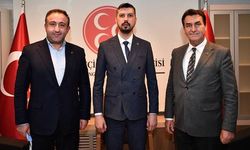Başkanı Mustafa Dündar, MHP Osmangazi İlçe Teşkilatı’nı ziyaret etti.