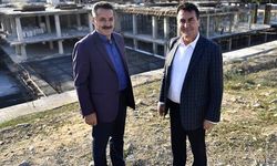 Faruk Çelik, Bursa’nın gerçek bir meydan hayalinin gerçeğe dönüştüğünü ifade etti.
