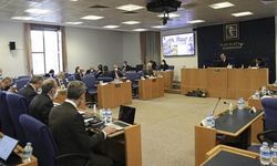 Memur ve emekliye ek zammı da içeren kanun teklifi komisyonda kabul edildi