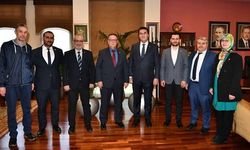 Başkan Dündar, BBP yöneticilerine Osmangazi Belediyesi’nin çalışmalarını anlattı.