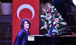 Anjelika Akbar: “Kendine Yapılmasını İstemediğin Şeyi Başkasına Yapma”