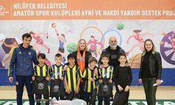 Nilüfer Belediyesi 26 amatör spor kulübüne destekte bulundu.