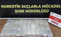 15 kilogram uyuşturucuyla yakalanan 2 zanlı tutuklandı