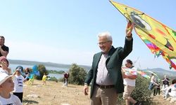 Başkan Turgay Erdem de çocuklarla birlikte uçurtma uçurdu