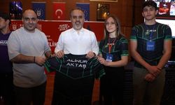 Bursa Büyükşehir Belediye Başkanı Aktaş: “Gençlerin mutluluğu bizi heyecanlandırıyor”