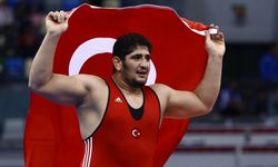 19. Akdeniz Oyunları'nda milli güreşçi Osman Yıldırım altın madalya kazandı