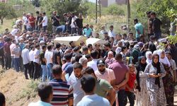 Mardin'de kazalarda hayatını kaybeden 20 kişi son yolculuğu uğurlandı