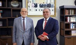 Ahmet Özal,  Saadet Partisi'ni ziyaret etti