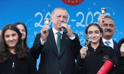 Erdoğan: "Size kendi ecdadınıza sövdürmeye çalışan köksüzlere kulak asmayın"