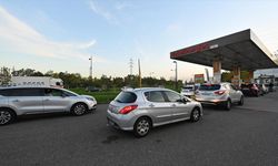 Fransa'da akaryakıt tedarikini sekteye uğratan grevler 5 rafineride sürüyor