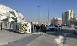 Konya'da öğrenci servisi ile otomobilin çarpıştığı kazada 17 kişi yaralandı